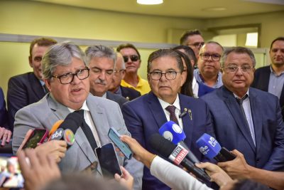 ALPB realiza sessão com mensagem do governador João Azevêdo