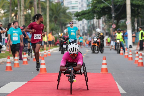 7ª Corrida e Caminhada APAE Praia Grande é atração do domingo (10)
