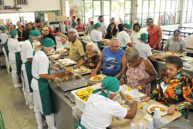 Distrito Federal: Refeição a R$ 1 valerá em todos os restaurantes comunitários a partir de quinta (23)