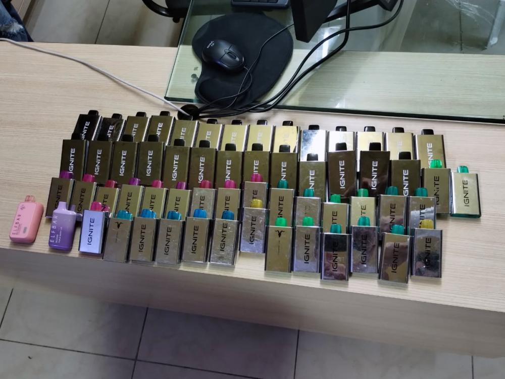 Operação conjunta da Agevisa, Anvisa e Visa de Campina apreende cigarros eletrônicos e cigarros convencionais contrabandeados no Parque do Povo