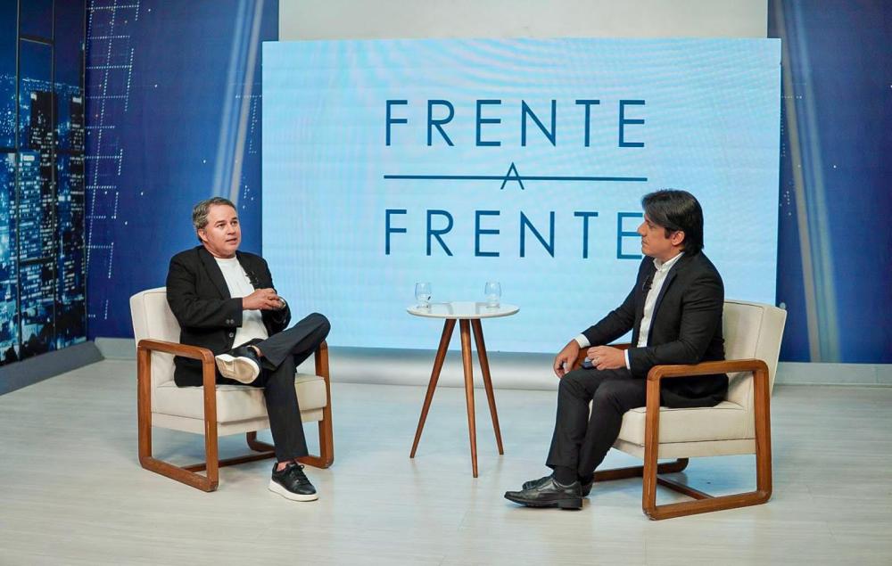 Heróis desvalorizados - Efraim critica pior salário da segurança na PB: "Arriscam suas vidas por nós"