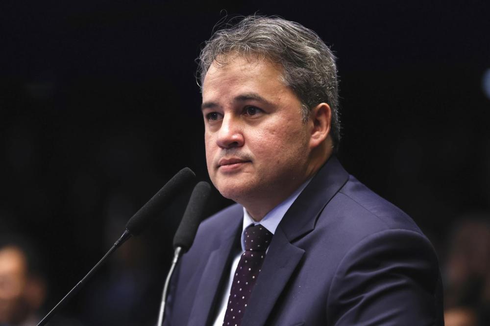 Efraim:  Desinformação, incompetência da assessoria ou fake news? Governo acusa oposição, mas omite que recebeu mais de R$ 20 milhões em emendas para segurança pública na gestão João Azevedo