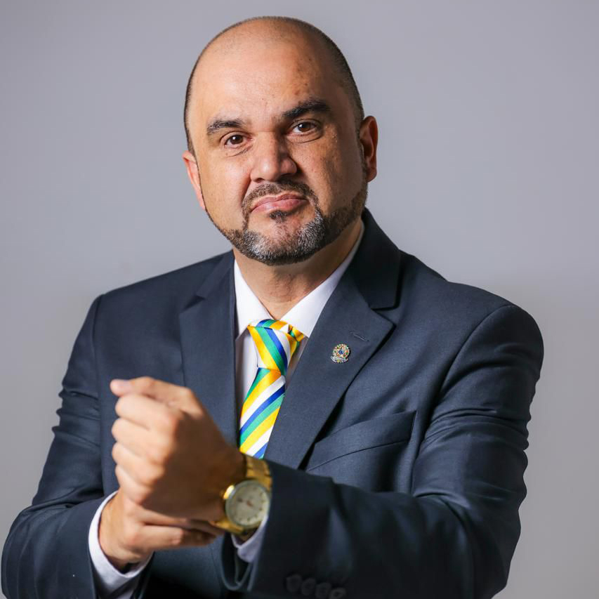 Dr. Evandro Dal Molin vem lutando há 11 anos pelo Paraná em Brasília