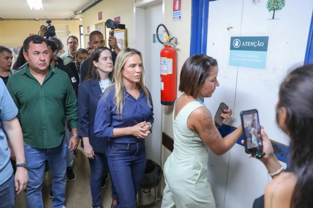 Governadora anuncia reforma em unidades de saúde de Samambaia