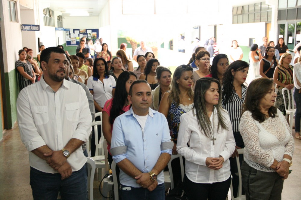 Novo Gama: Prefeito homenageia as mães do município