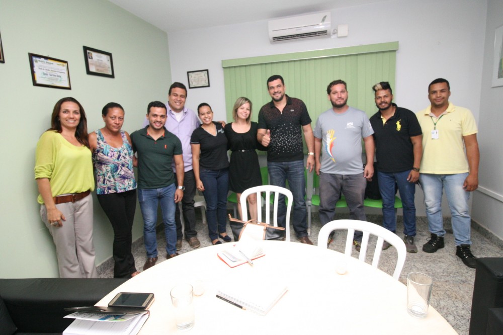 Prefeito fechará parceria para viabilizar chegada do sinal digital em Novo Gama