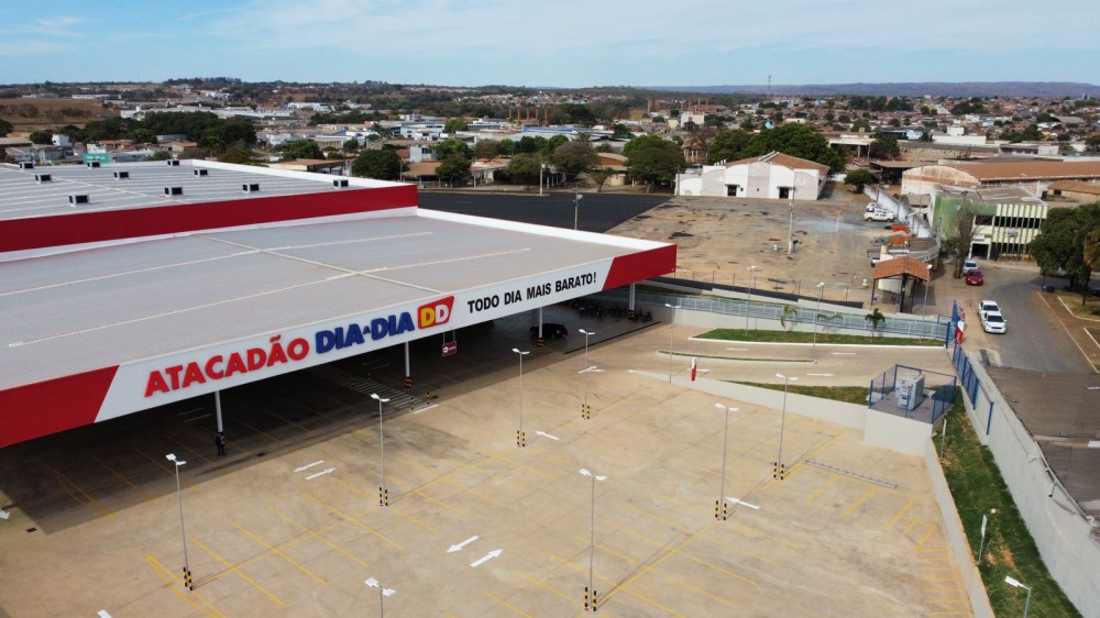 Atacadão Dia a Dia inaugura loja em Unaí-MG