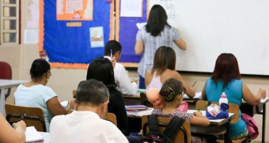 Distrito Federal: Curso técnico em serviços públicos integrado à EJA está com inscrições abertas