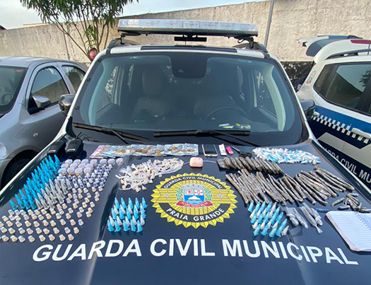 Dupla é detida pela GCM de Praia Grande com grande quantidade de drogas
