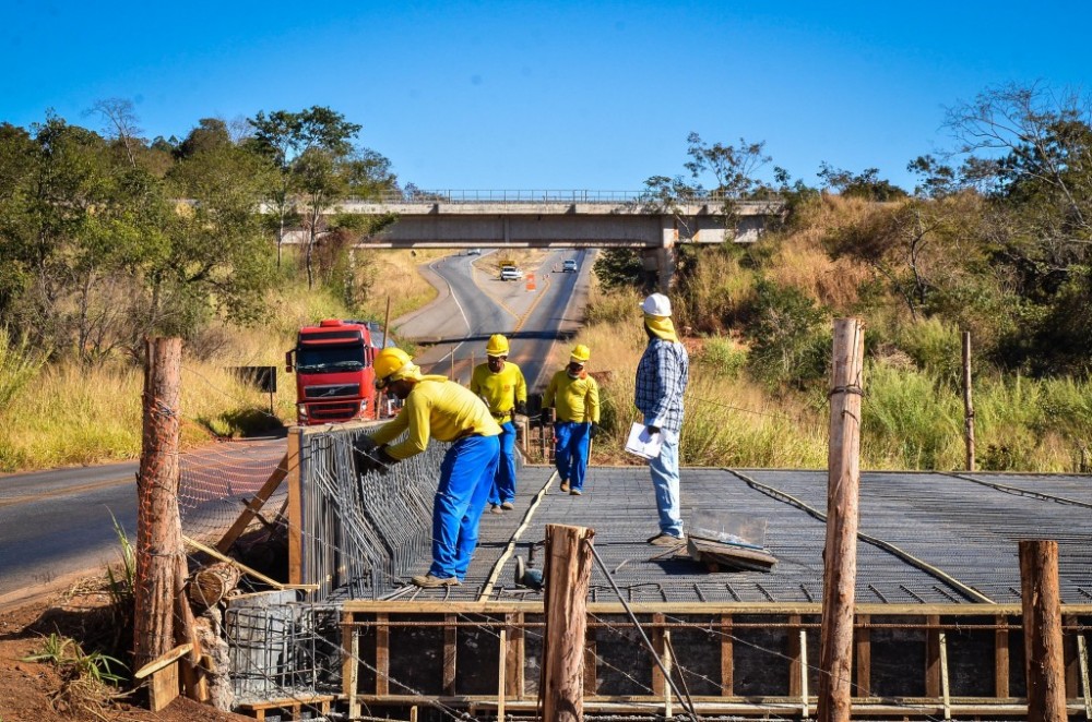 Governo de Goiás realiza obras de duplicação em 15 trechos de rodovias